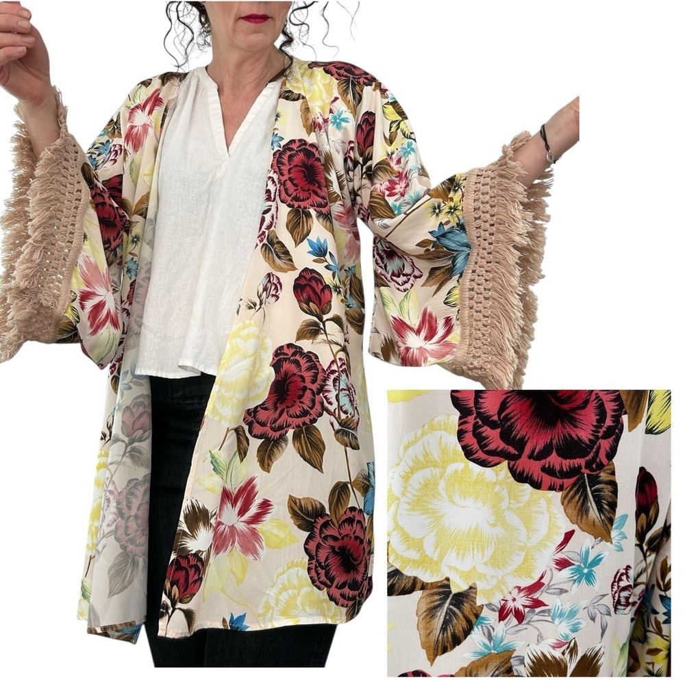 COUSIN EARL Floral Kimono Jacket Top M Yarn Fringe Festival Boho Beach Tropical